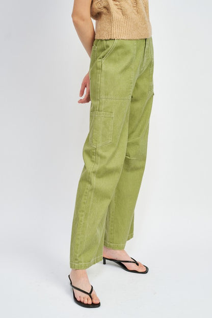 HIGH RISE FIT CARGO PANTS