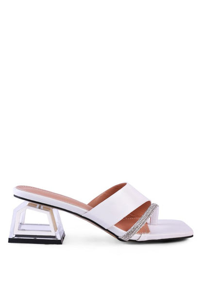 Never Minimal Low Heel Sandals