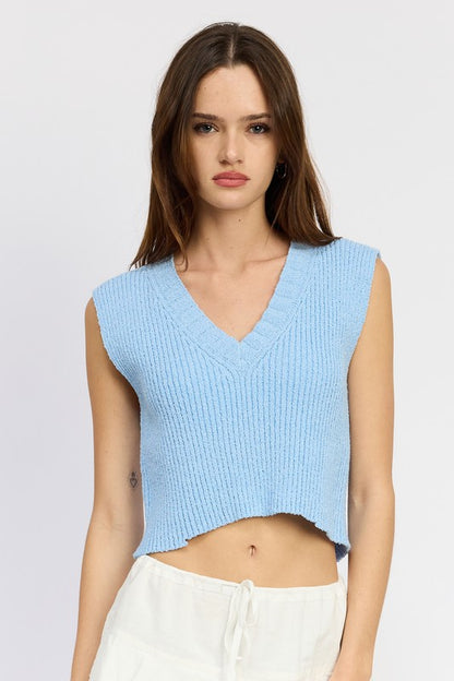 CROP VEST STYLE TOP