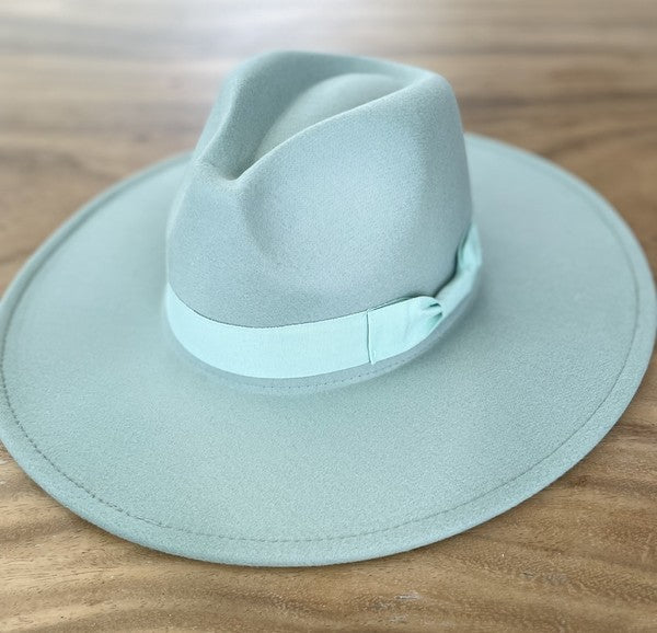 Wide brim panama hat in vegan felt LOVBAG