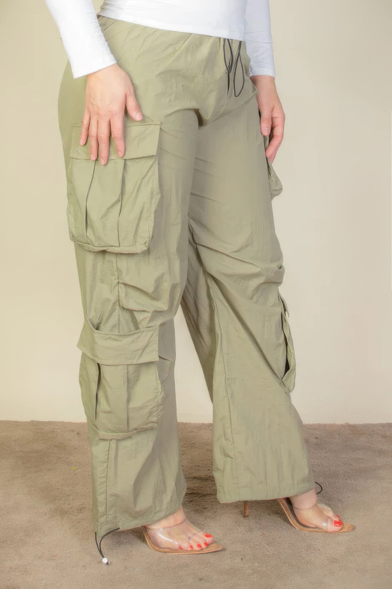 Flap Pockets Drawstring Ruched Parachute Pants