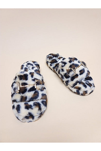 Cari Fur Slides