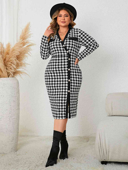 Plus+ Houndstooth Long Sleeve Slit Dress