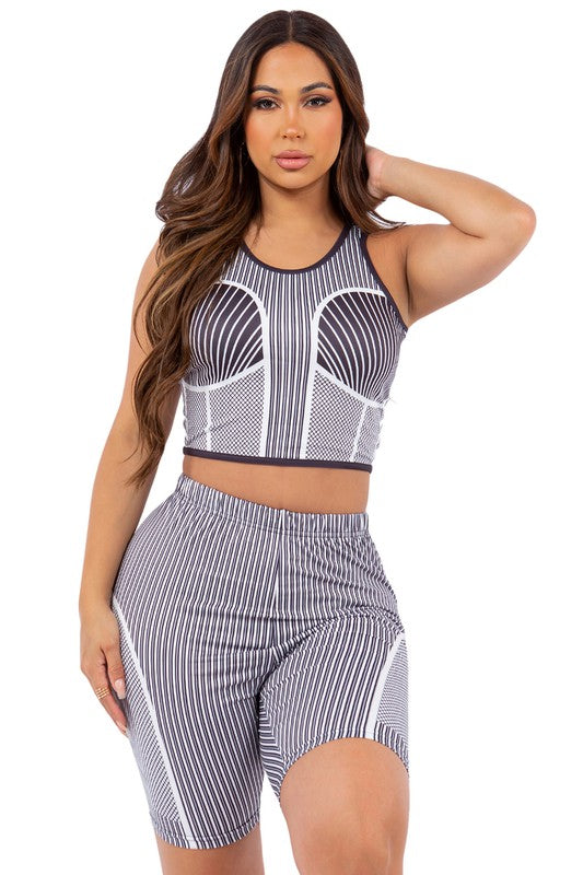 Contrast 2-Piece Set Top & Shorts By Claude