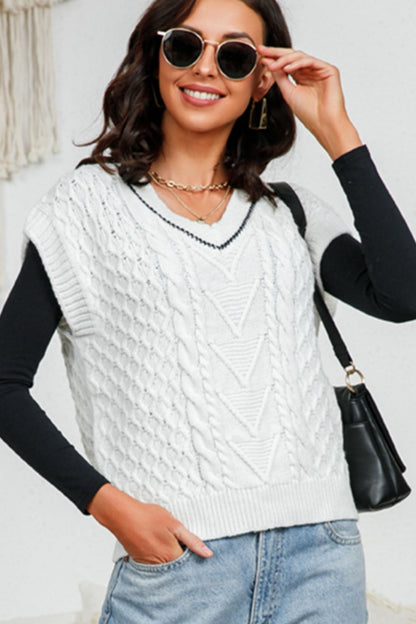 Contrast V-Neck Mixed Knit Top Trendsi