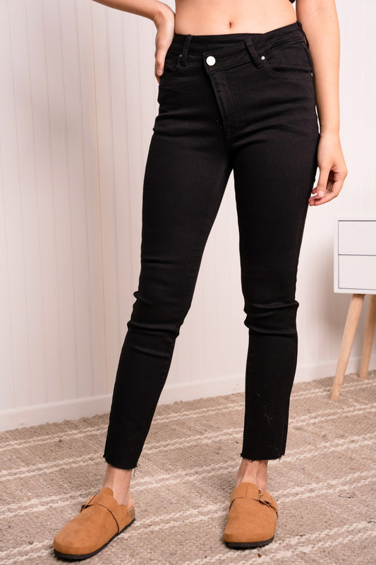 Asymmetrical Waist Raw Hem Jeans in Solid Black Trendsi