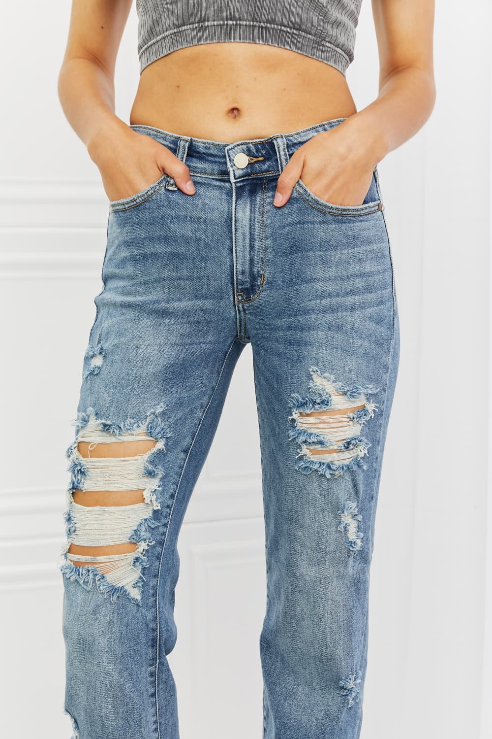 Judy Blue Bella Distressed Straight Jeans