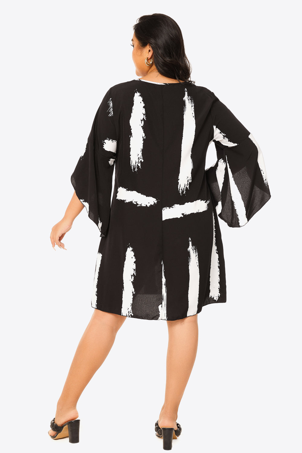 Gem Size Brush Stroke Flare Sleeve Shift Dress Trendsi