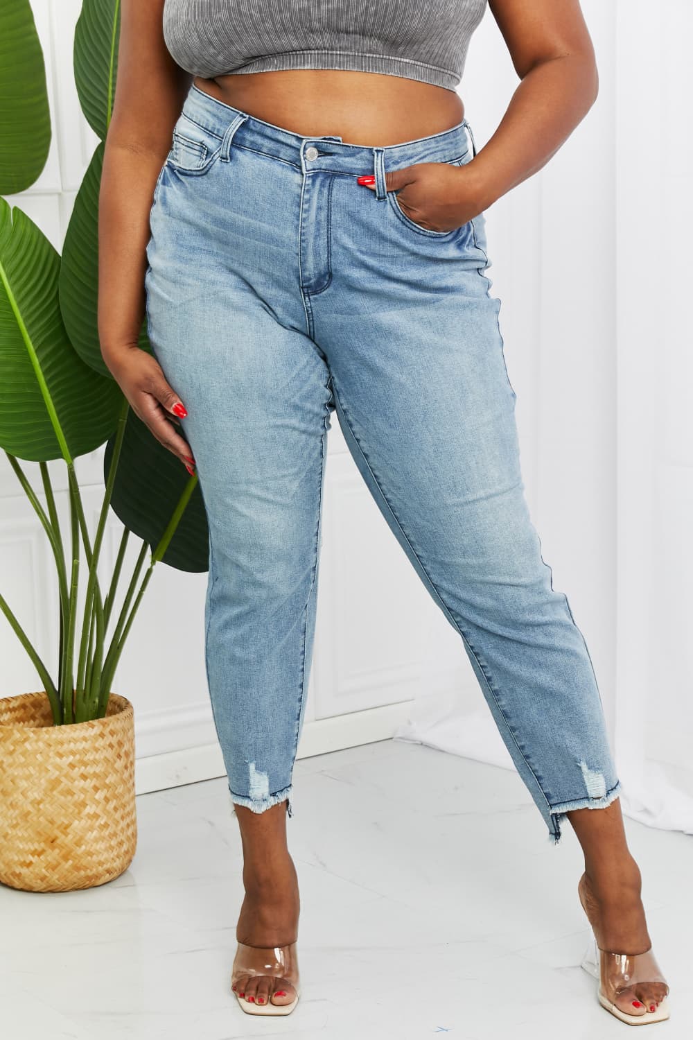 Judy Blue Lily Relaxed Fit Jeans