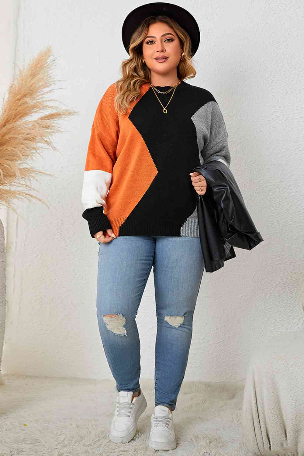 Plus+ Color Block Round Neck Knit Top