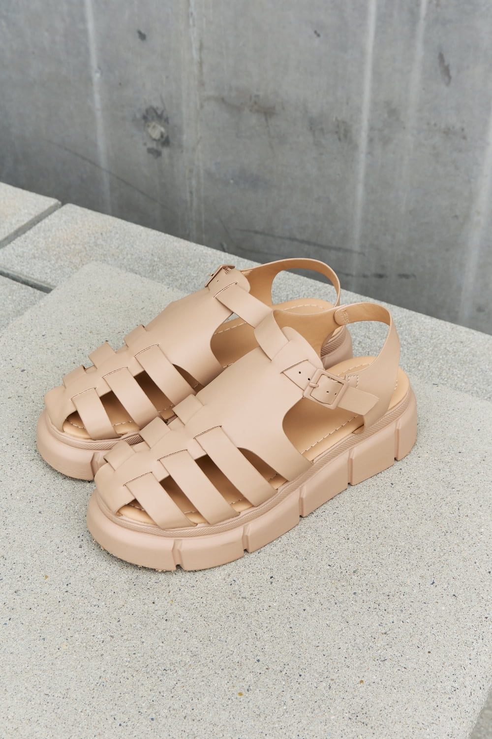 Platform Cage Stap Sandal - Tan Trendsi