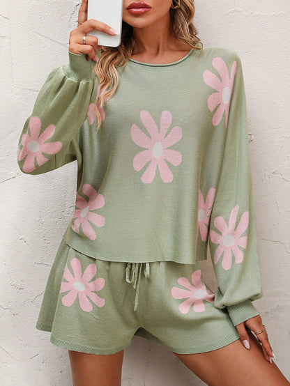 Floral Print Raglan Sleeve Knit Top and Tie Front Sweater Shorts Set