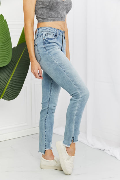 Judy Blue Lily Relaxed Fit Jeans