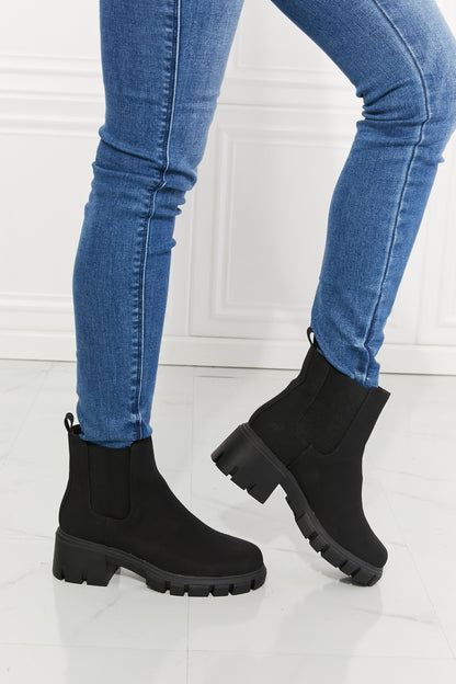 Work For It Matte Lug Sole Chelsea Boots in Black Trendsi