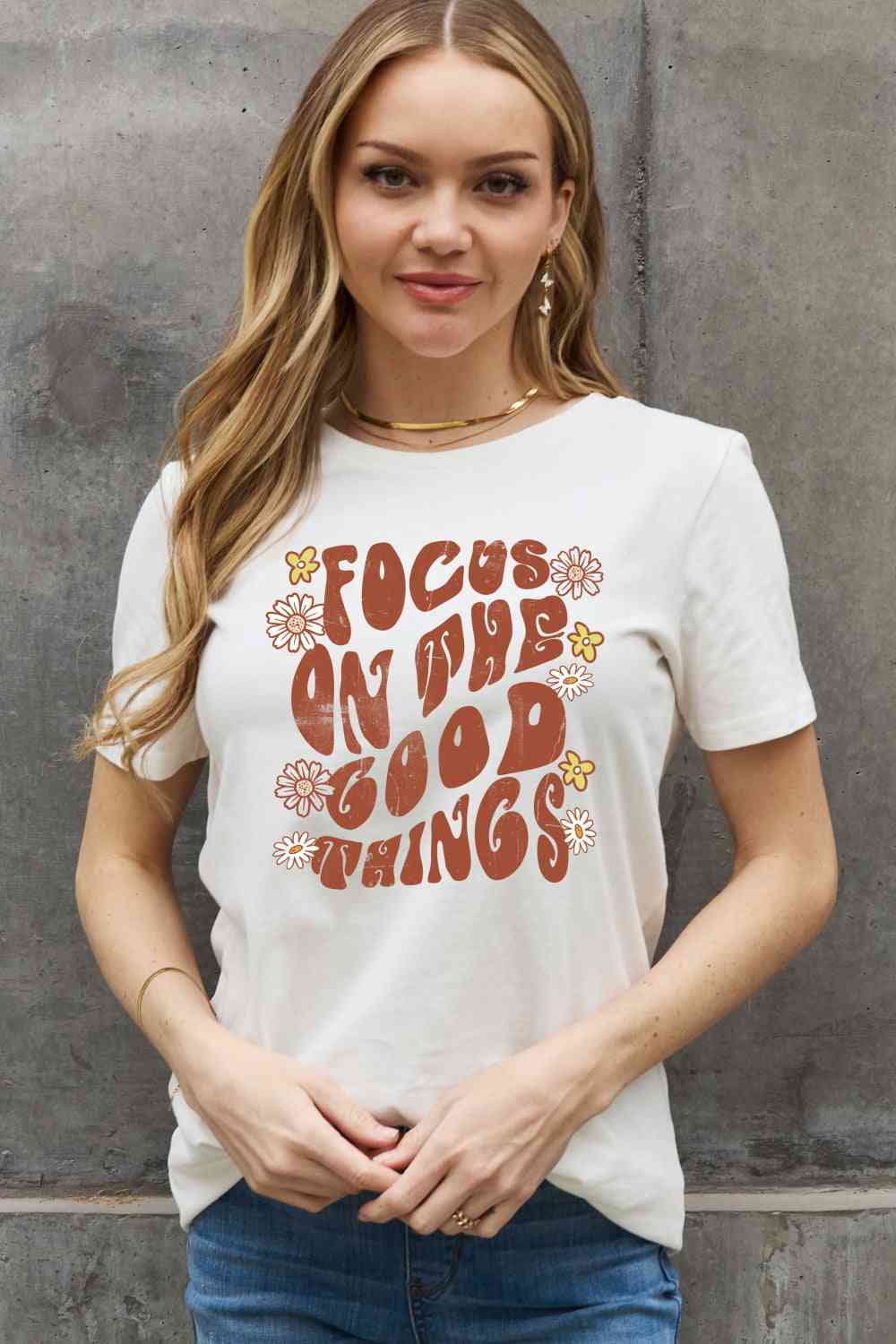 Simply Love FOCUS ON THE GOOD THINGS Graphic Cotton Tee