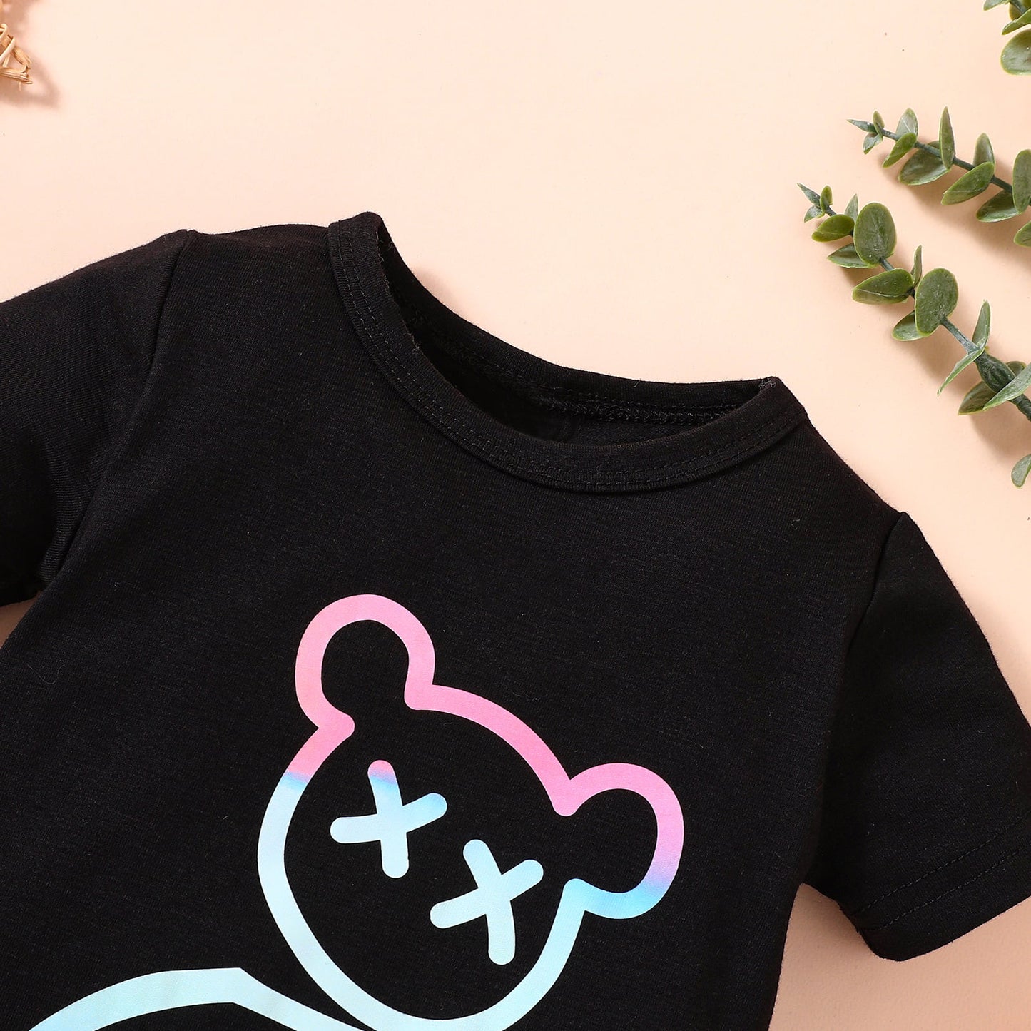 Baby Bear Graphic Short Sleeve Romper Trendsi