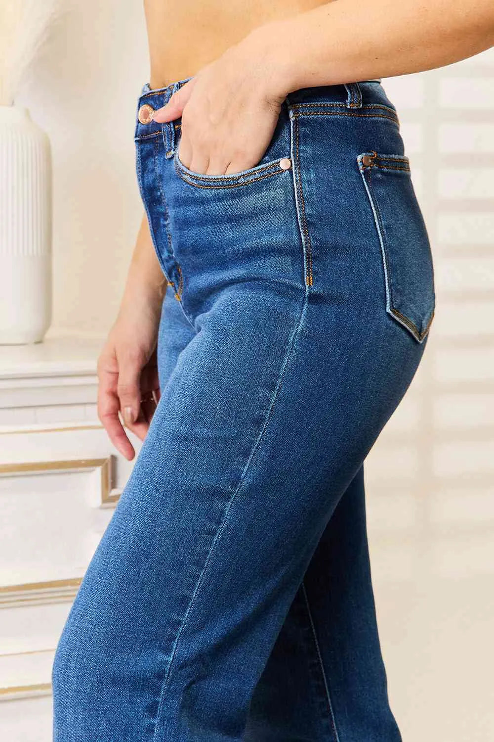 Judy Blue Straight Leg Jeans with Pockets