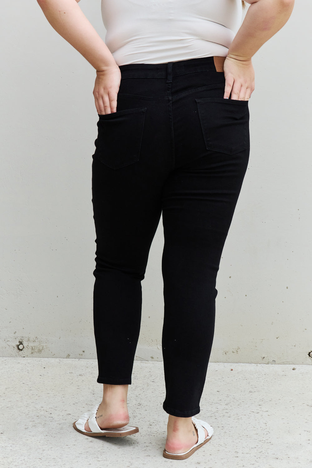 Judy Blue Kenya Mid Rise Slim Fit Jeans