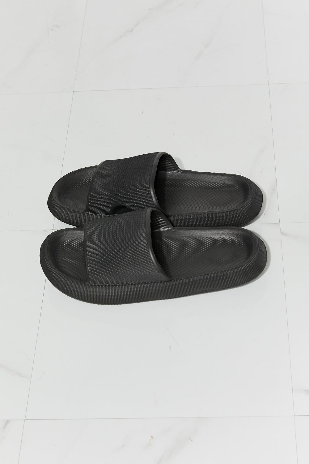 Arms Around Me Open Toe Slide in Black Trendsi