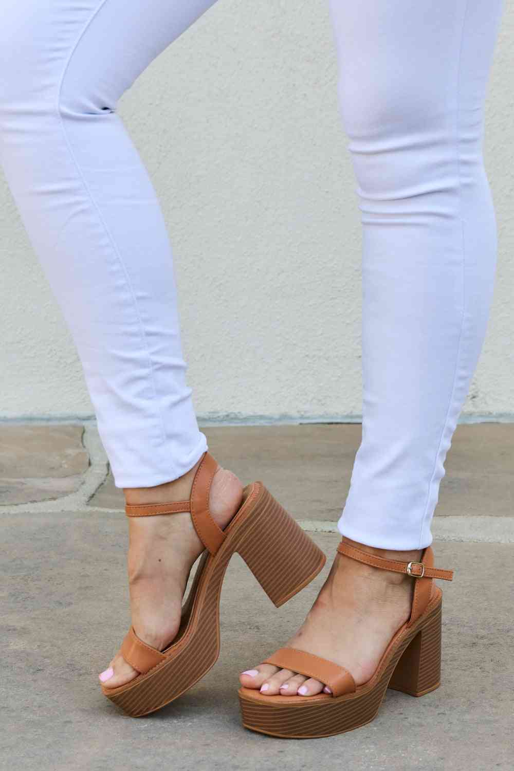 Feel It Platform Heel Sandals